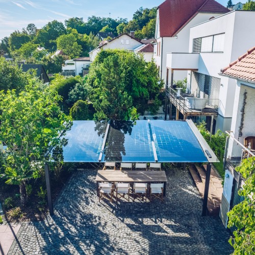 Terrassen und Carports